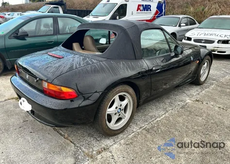 1996 BMW Z3 1.9 из США, поврежденный, VIN 4USCH7326TLB68656